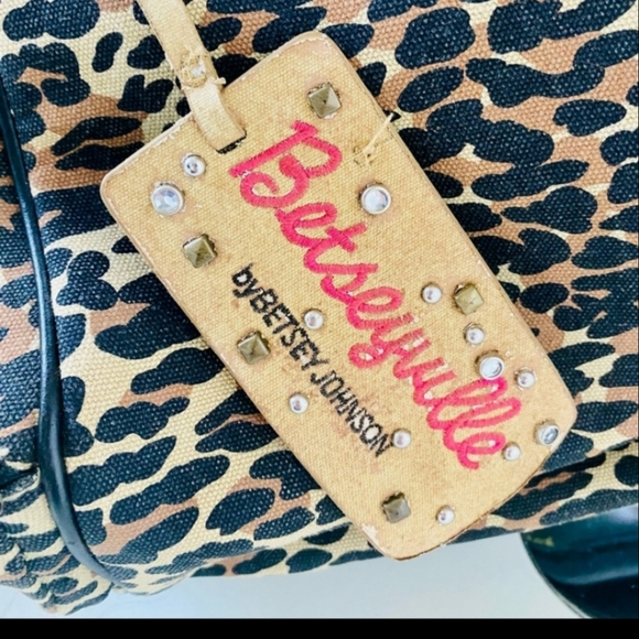 🌠FIRM🌠⭐RARE⭐MARILYN MONROE DIAMOND GIRL BETSEY JOHNSON SATCHEL - Picture 2 of 10